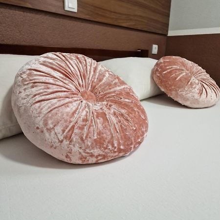 Hotel Djerdan Kraljevo Esterno foto