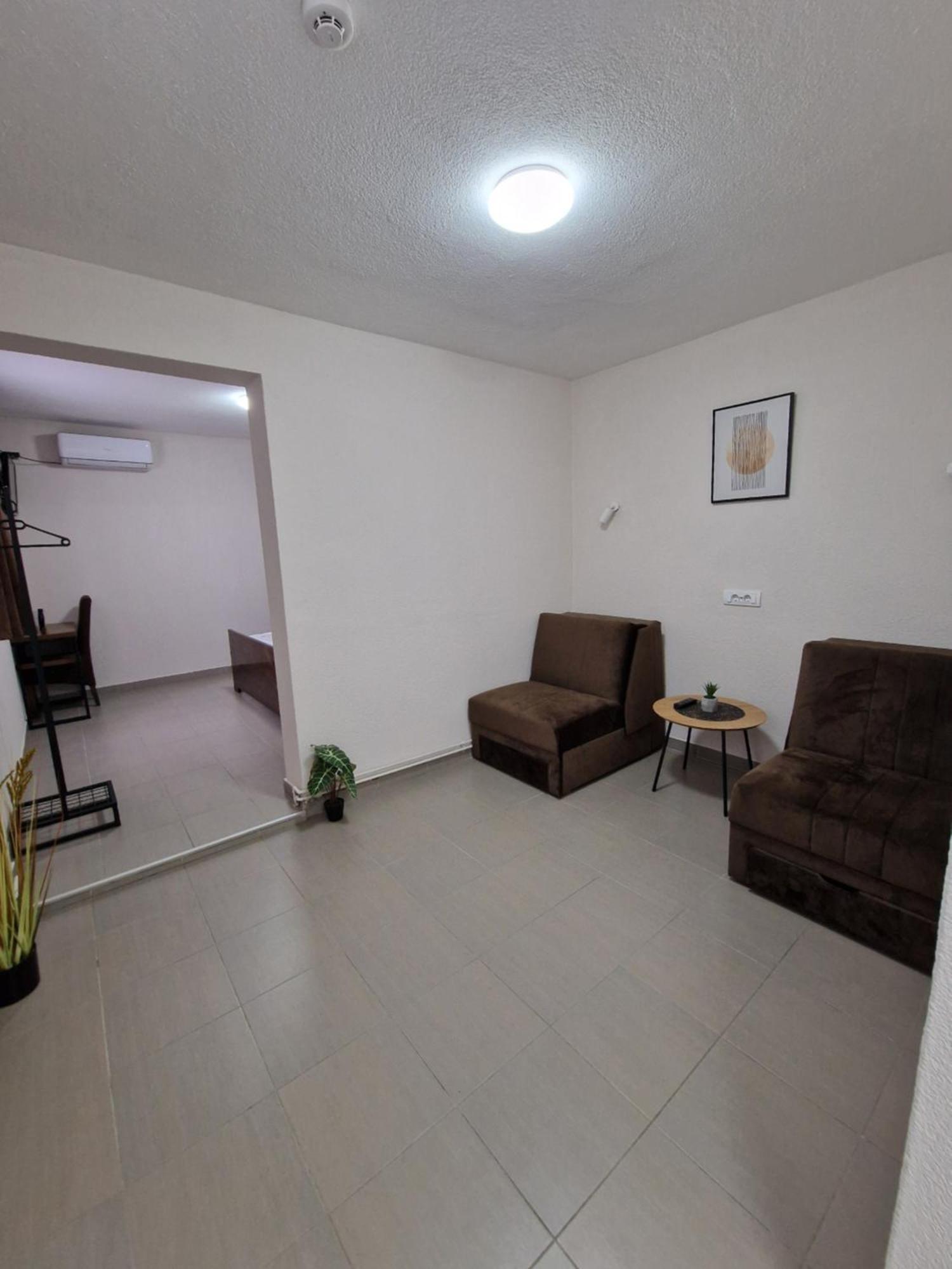 Hotel Djerdan Kraljevo Esterno foto