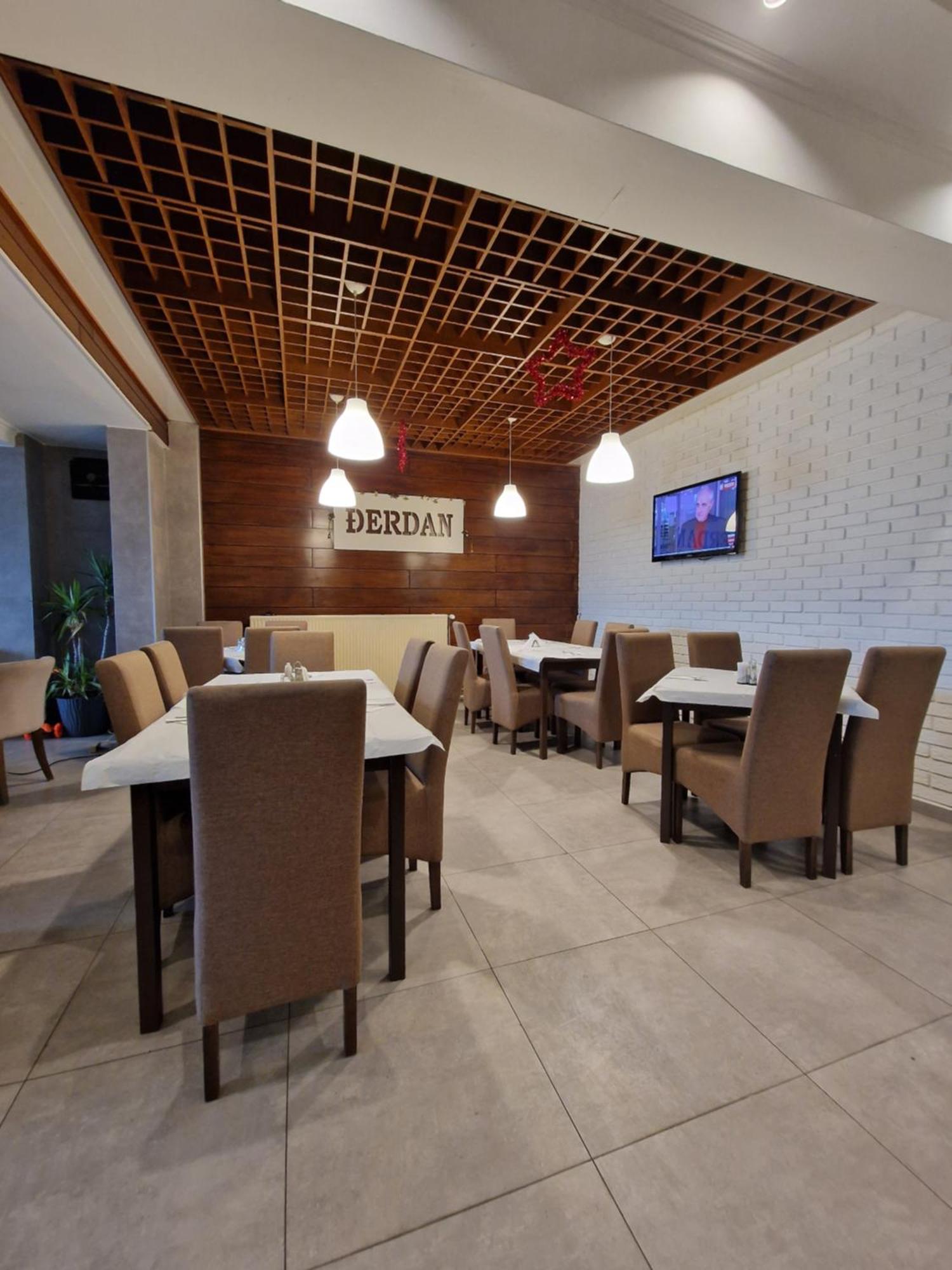 Hotel Djerdan Kraljevo Esterno foto