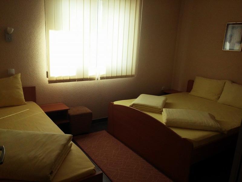 Hotel Djerdan Kraljevo Esterno foto